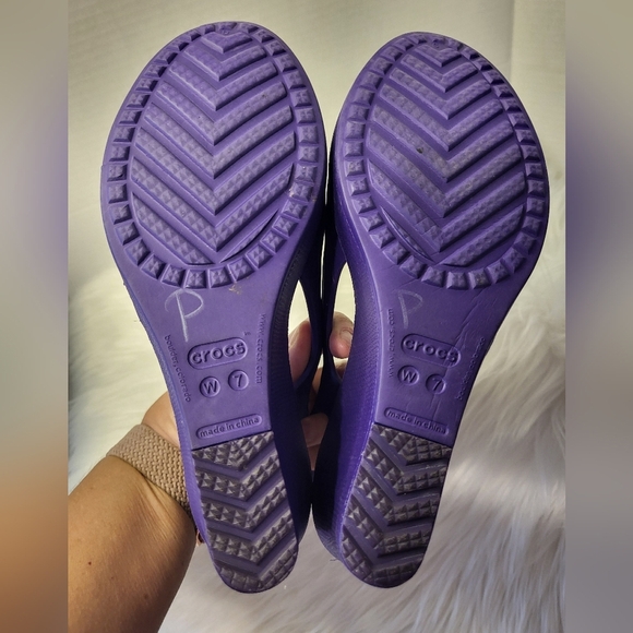 CROCS Purple Open-Toe Sandals, Size 7 - Picture 7 of 7
